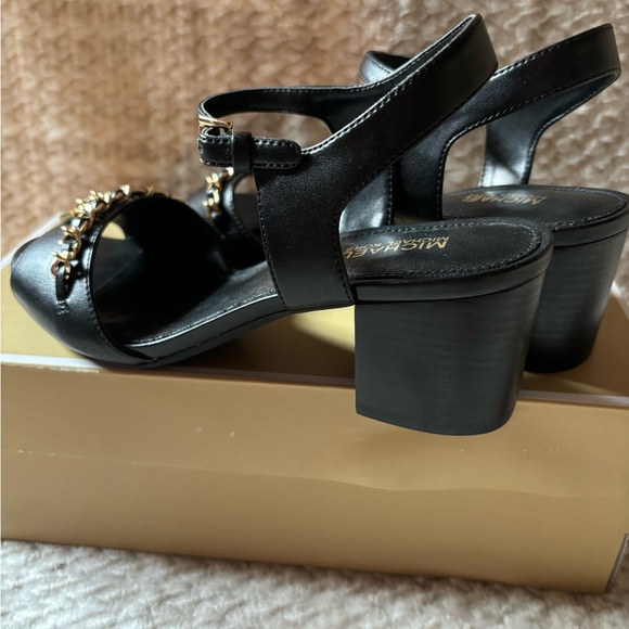 Brandnew Michael Kors black heels - Picture 2 of 4